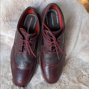 Men’s dress shoes